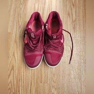 nike kyrie 6'7 kids‎ sneakers burgundy youth basketball shoes size 7